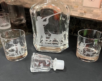 Engraved Hunting Decanter with Optional Glasses, Hunter & Dog Quail Design
