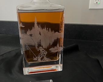Engraved Fisherman Decanter: Nature Scene Whiskey Decanter 810 ml