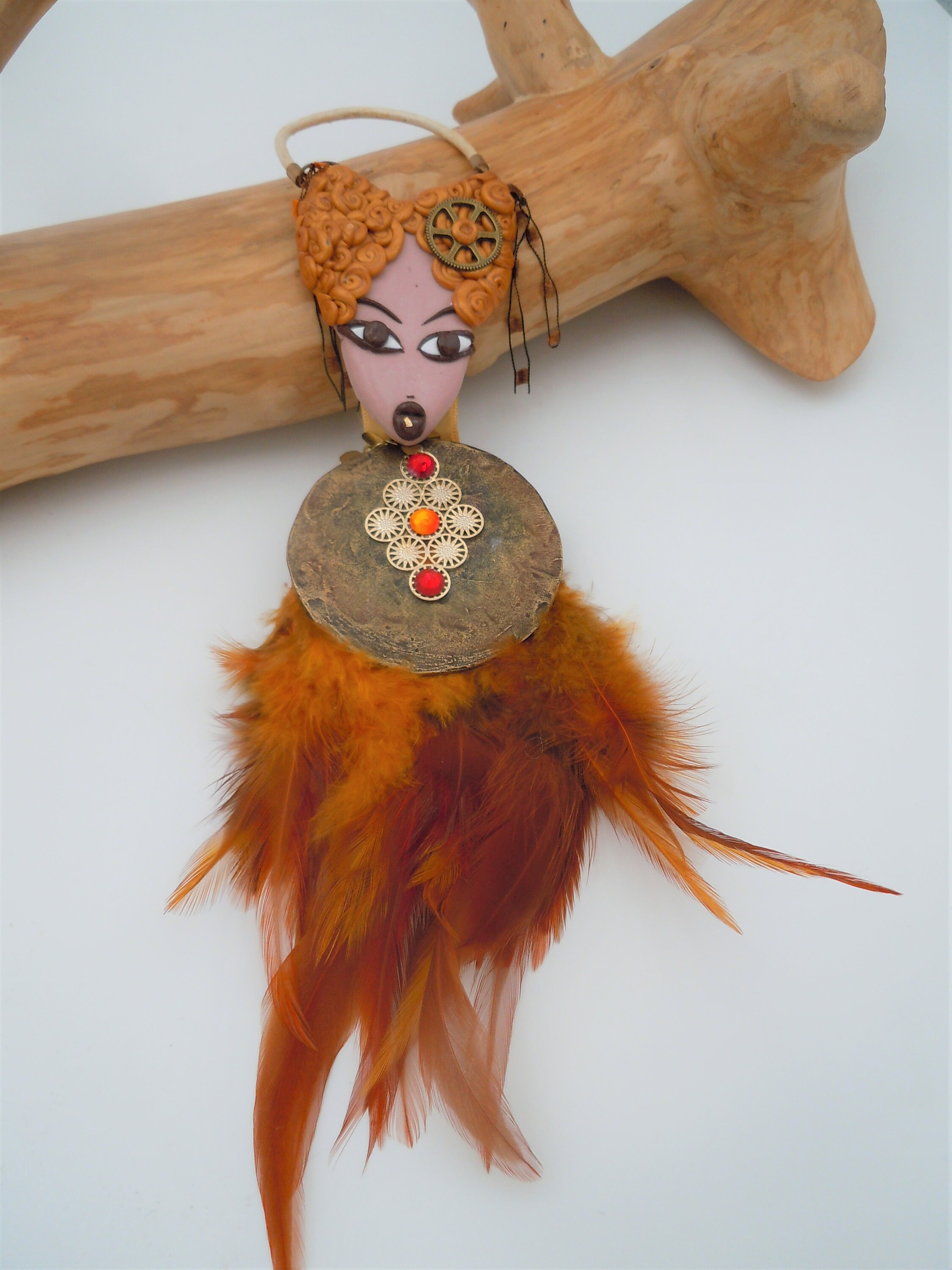 Figurine Déesse Medecine Doll à Suspendre.