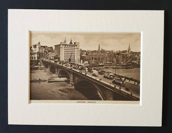 Original c1920 London postcard - London Bridge