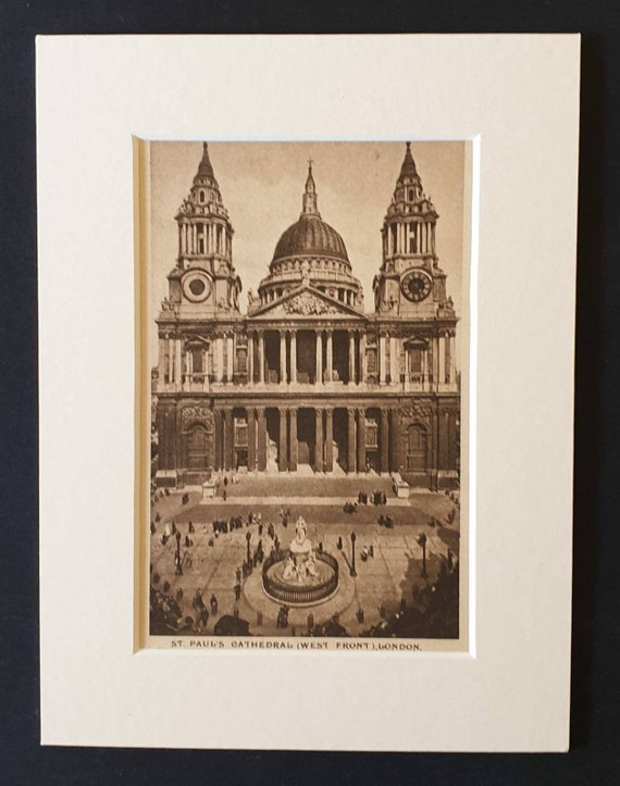 Original c1920 London postcard - St Paul's Cathedral (West Front)