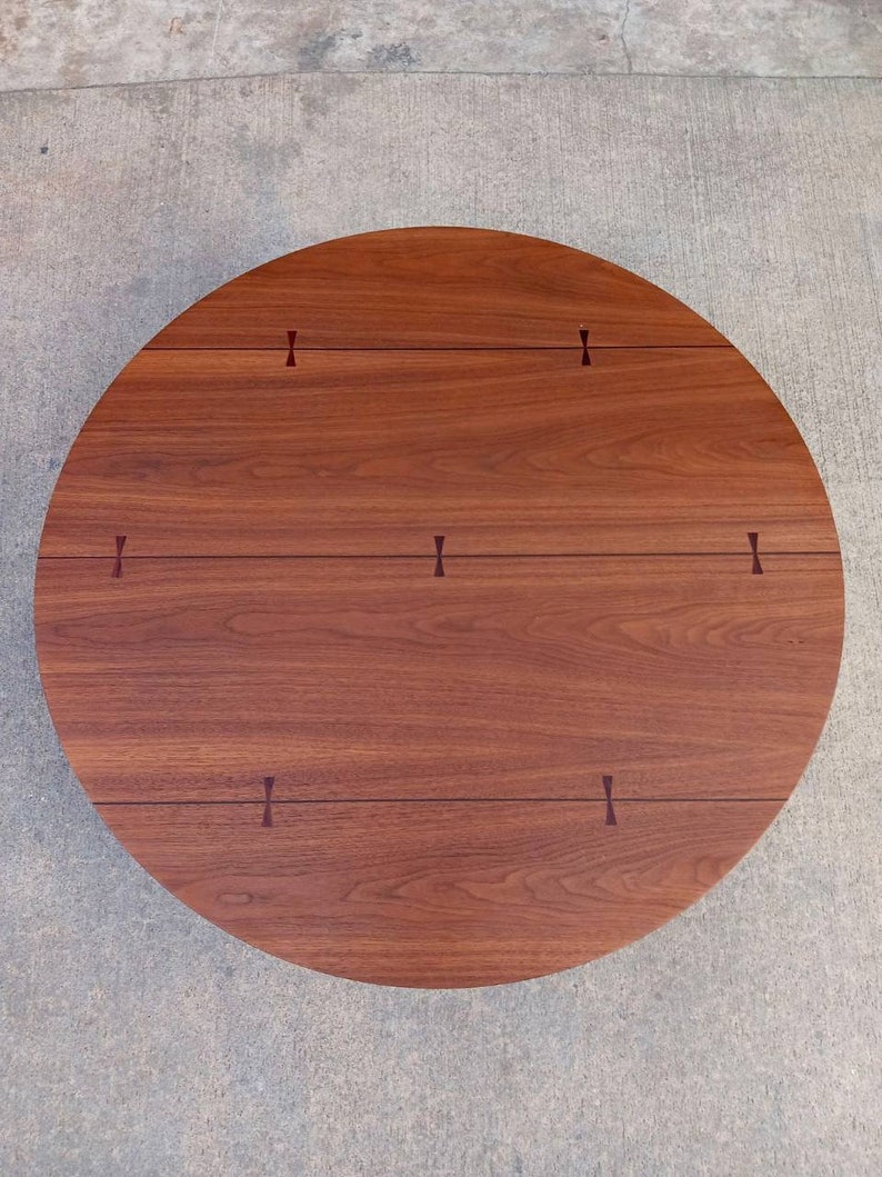 Mid-Century Modern Walnut Coffee Table with Inlaid Bowtie Rosewood by Lane , c.1960s image 2