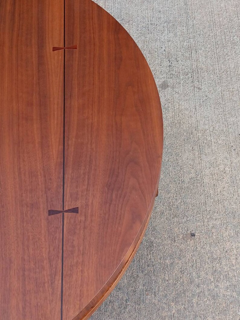 Mid-Century Modern Walnut Coffee Table with Inlaid Bowtie Rosewood by Lane , c.1960s image 5