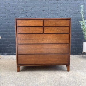 Mid-Century Modern Highboy Dresser by Russell Weight, c.1960s image 4
