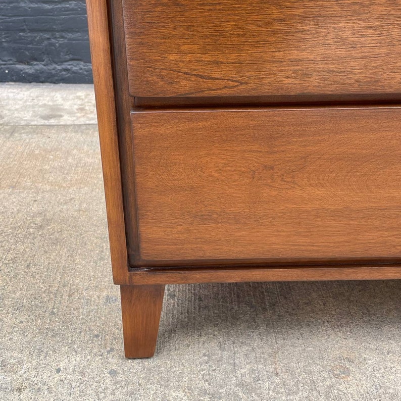 Mid-Century Modern Highboy Dresser by Russell Weight, c.1960s image 9