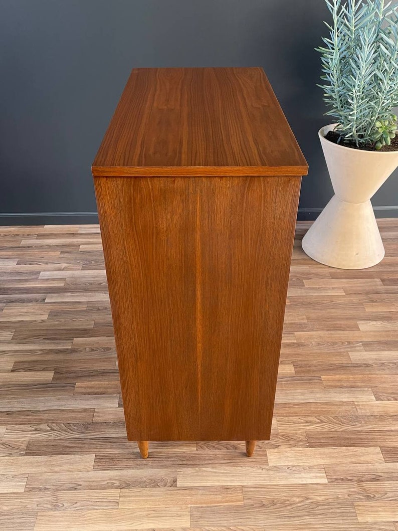 Mid-Century Modern Walnut Bachelor Dresser, c.1960s image 6