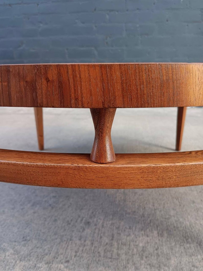 Mid-Century Modern Walnut Coffee Table with Inlaid Bowtie Rosewood by Lane , c.1960s image 8