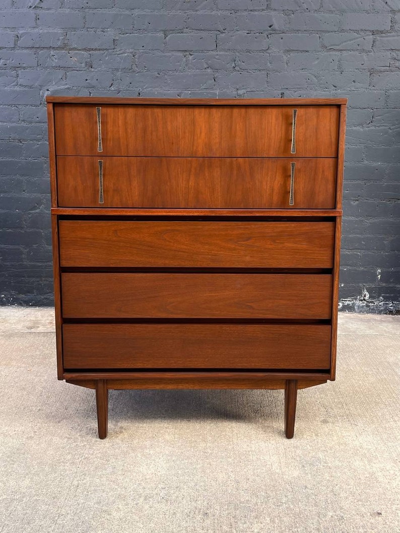 Mid-Century Modern Walnut Highboy Dresser, c.1960s image 4