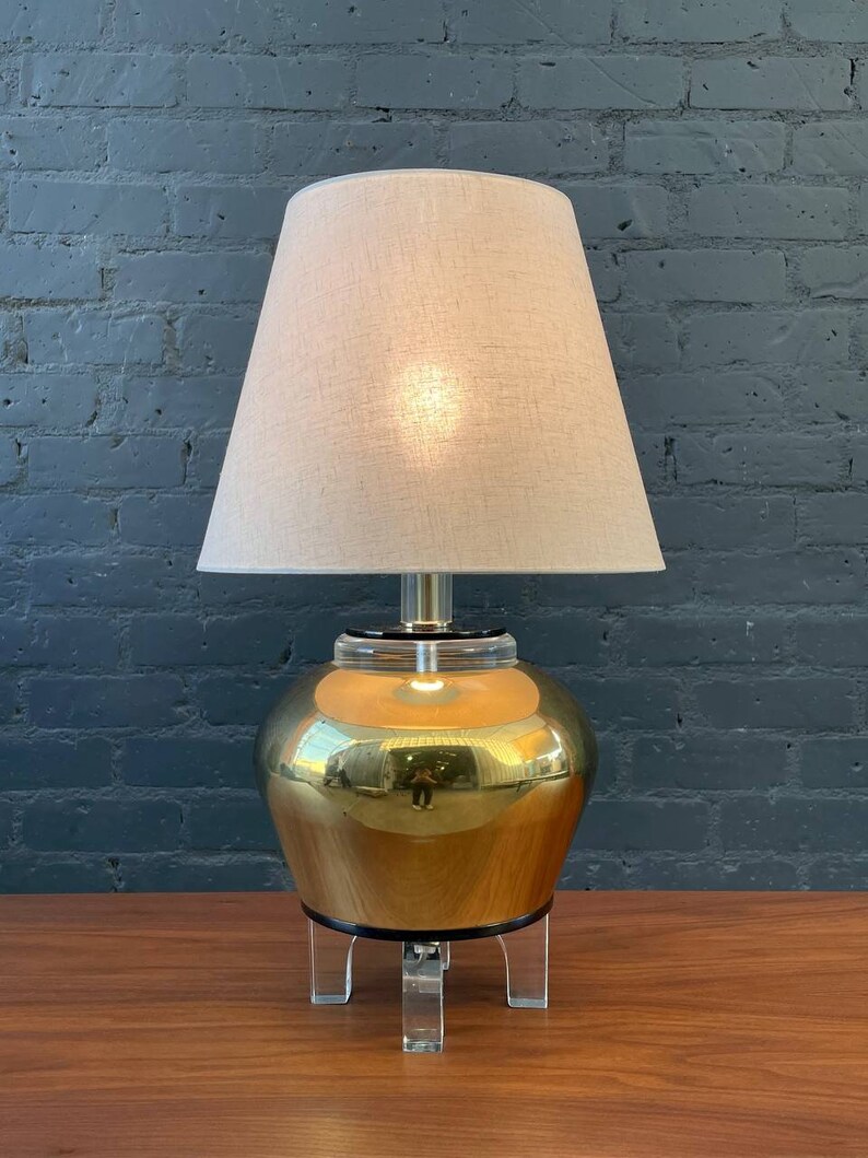 Mid-Century Modern Brass & Lucite Table Lamp, c.1960s image 1
