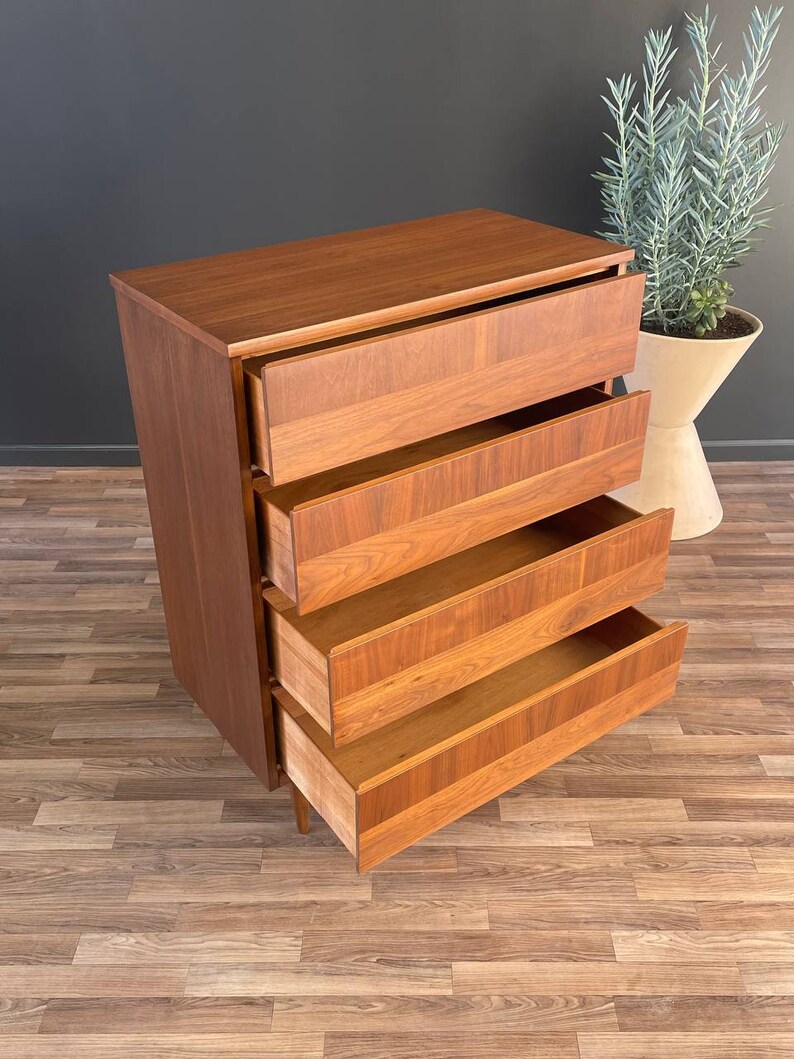 Mid-Century Modern Walnut Bachelor Dresser, c.1960s image 5