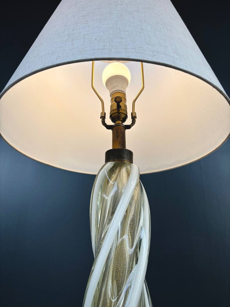 Mid-Century Modern Murano Gold & White Twist Table Lamp, c.1960s image 5