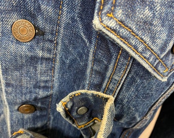 Vintage 1960s / 70s, LEVIS Type III Big E Denim Jacket! Dark Vintage 1960s / 70s, LEVIS Type III Big E Denim Jacket! Dark