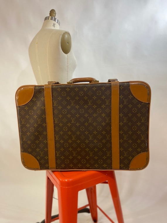 Vintage 70s/ 80s Rare LOUIS VUITTON Suitcase. Clas