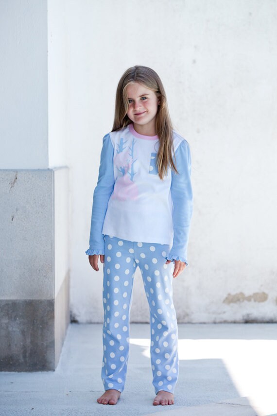 conjunto de pijama de niña. ropa de noche textil para niños ropa