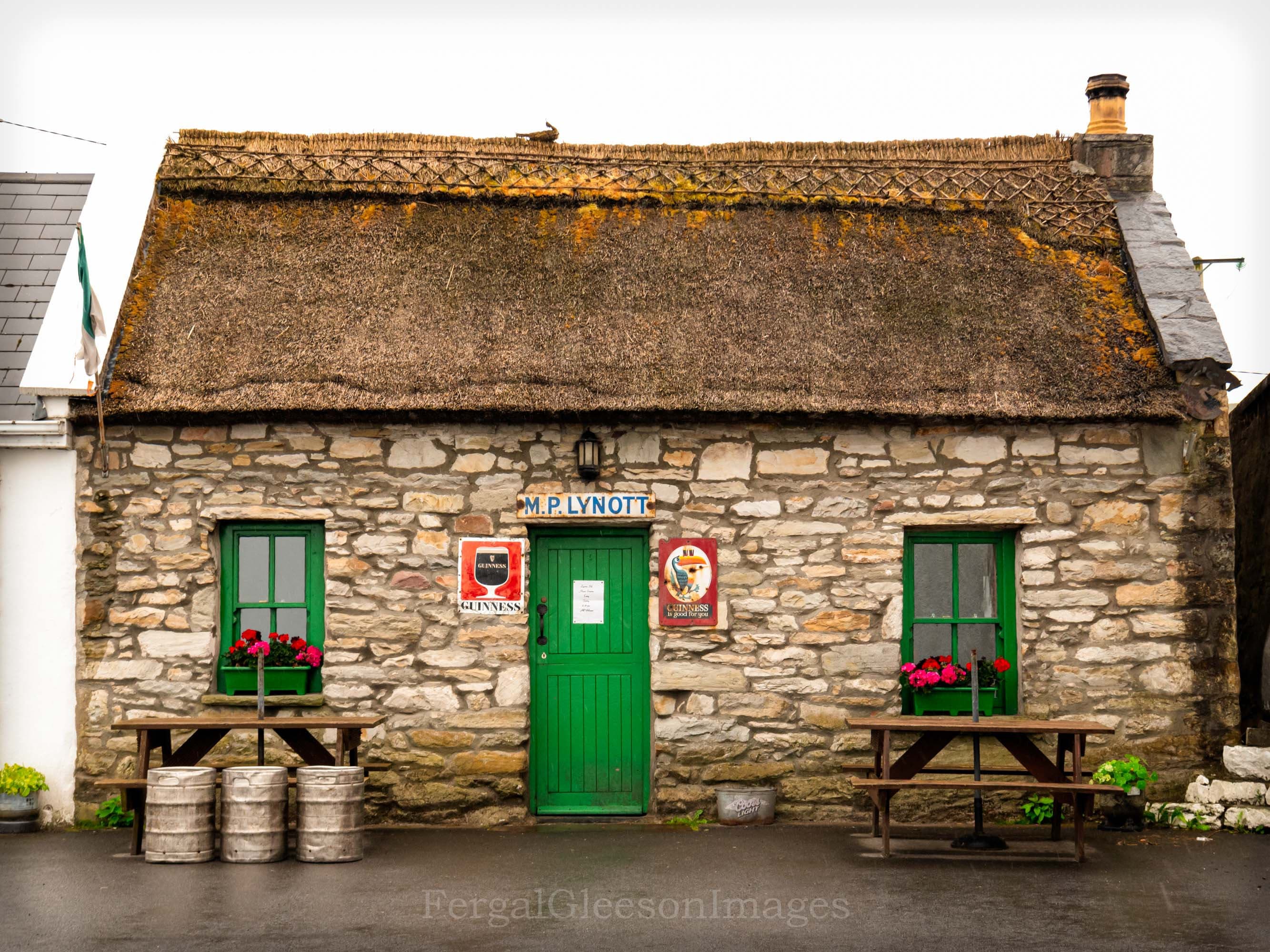 The Smallest Pub In Ireland Lynotts Pub Achill Island Etsy Ireland the-smallest-pub-in-ireland-lynotts-pub-achill-island-etsy-ireland