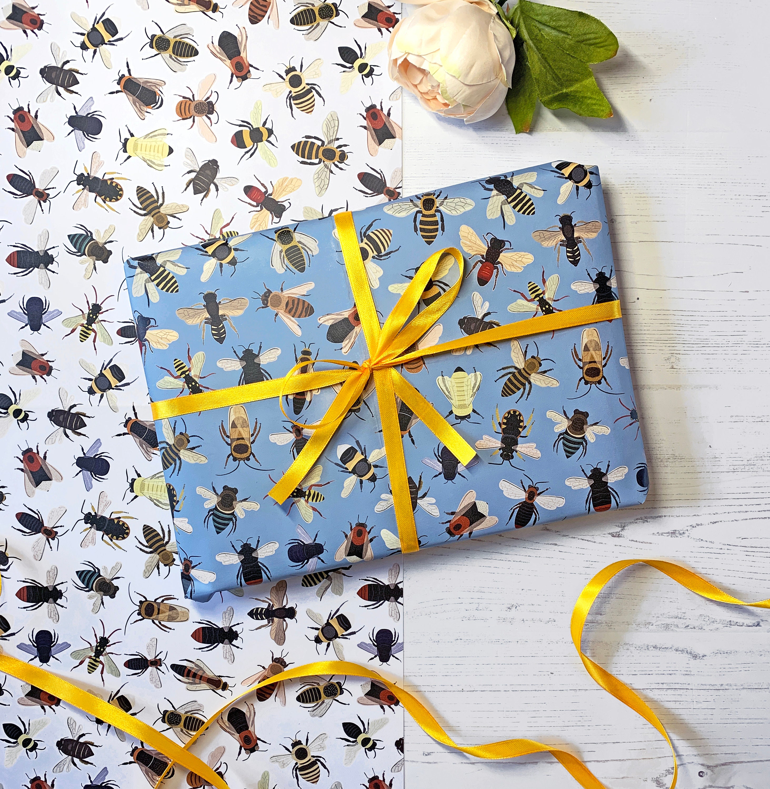 Bumble Bee wrapping paper wrapping paper sheet bee gift Etsy