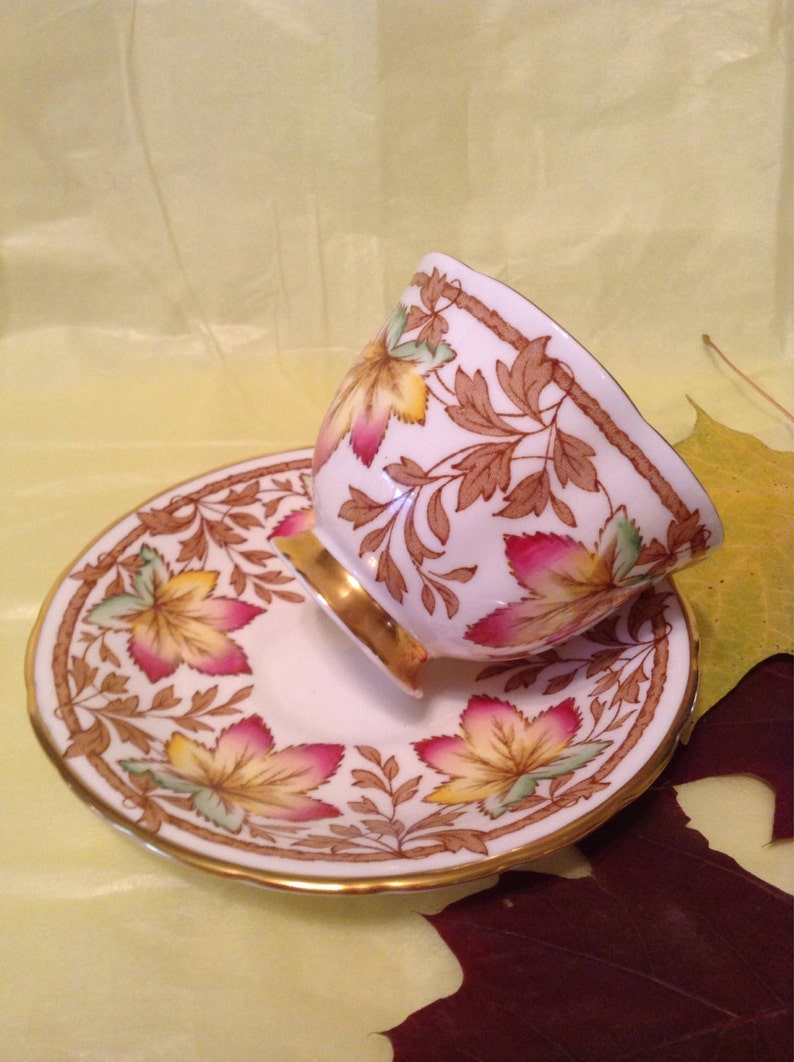 Canadian Maple Leaf Tea Cup And Saucer Etsy canadian-maple-leaf-tea-cup-and-saucer-etsy