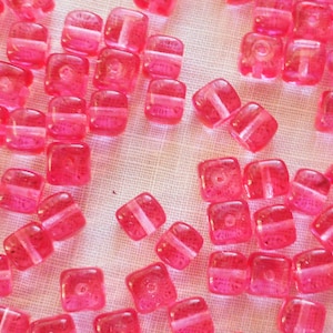 Lot of 25 Bright Pink Cube Beads, 5 x 7mm New Rose Czech glass beads, C8325