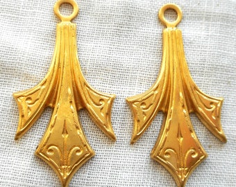 2 Raw Brass Stampings, Victorian dangles, charms, drops, earrings 31mm x 16mm, made in the USA C4802