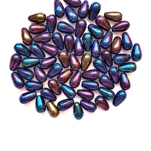 Lot of 25 10 x 6mm Czech glass blue iris teardrop beads - center drilled smooth drop beads C0082