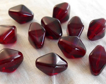 Ten 16 x 13mm garnet, ruby red chunky lantern, diamond or tube beads, Czech glass beads C0023