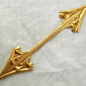 1 Raw Brass stamping, large Victorian two way arrow, charm, pendant, connector, ornament, 3" x .75" inches, USA made C9501