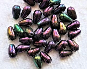 Lot of 25 Czech glass drop beads - smooth purple iris teardrop beads - 10 x 6mm  C0301