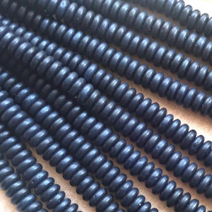 6 mm チェコガラスロンデルビーズ 50 個セット、マットメタリックダークブルースエード、スエードフラットスペーサーまたはロンデル C3801