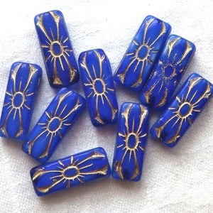 Five 20 x 8mm Czech glass beads, rectangular flower tube, opaque royal blue and gold rectangle bead C3801