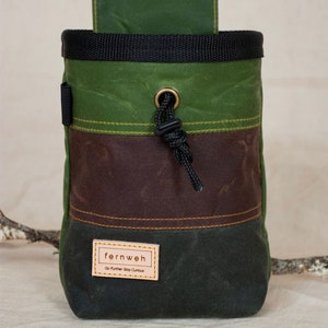 Waxed Cotton Canvas Chalk Bag - Moss/Bracken/Forest