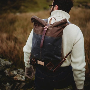 MUICK Waxed Canvas Backpack Bark/Scree/Forest image 3