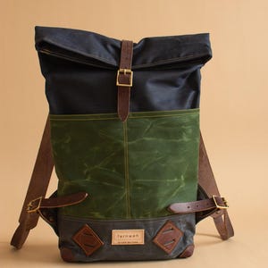 MUICK Waxed Canvas Backpack  - Storm/Moss/Scree