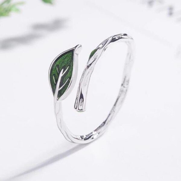 Leaf Adjustable Ring, Leaf Ring, Dainty Ring, Silver Ring, Gifts For Her, Woodland Jewellery, Green Ring, Leaf Designs, Adjustable Jewelry