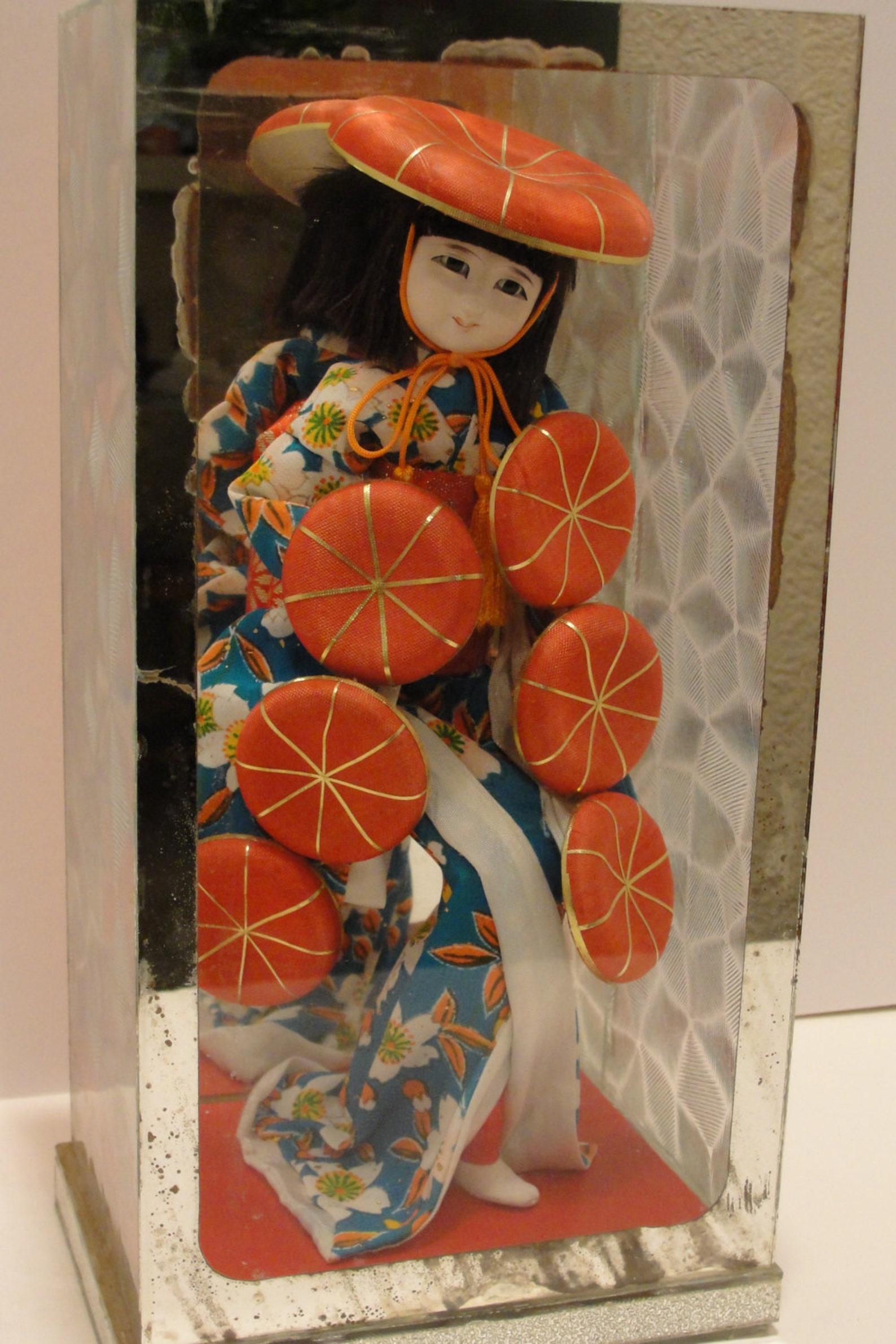Vintage JAPANESE GEISHA DOLL in Mirrored Glass Box/Case 10 | Etsy