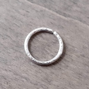 Hammered hoop for conch, tragus, daith, helix, cartilage piercings, Argentium earring silver 935 hoop in 20, 18, 16 gauge, 0.8, 1, 1.2 mm