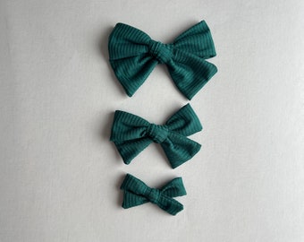 Emerald Ribbed Hair Bow, Rib Knit Bows, School Girl Bows, Baby Bows, Pigtail Bows, Solid Color Hair Bow, Fall Hair Bow, Neutral Hair Bow