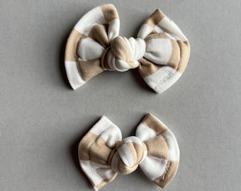 Tan Checkered Knot Bow, Knotted Hair Bows, Newborn Bows, Baby Girl Headband, Pigtail Hair Bows, Baby Bow, Chunky Knot Bow