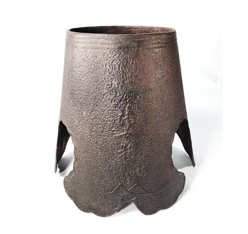 Antique Bronze Japanese Usubata Vase 19th Century Antique Bronze Japanese Usubata Vase 19th Century