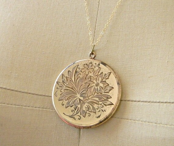 Antique RBM Atrice Locket Pendant Necklace | Victo