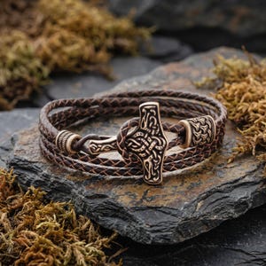 Mjölner armband med Torshammare, flätat vikingaläderarmband för män och kvinnor, nordiska mytologismycken, handgjort hedniskt nordiskt armband