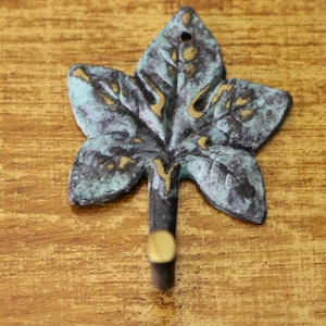 Vintage barware, Brass hook, wine leaf wall hook, made of brass, from Germany 1960s