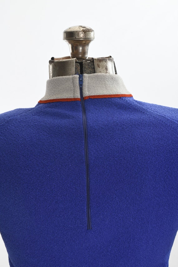 Vintage 1960s Medium Large Violet Blue Knit Short… - image 8