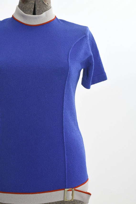 Vintage 1960s Medium Large Violet Blue Knit Short… - image 3