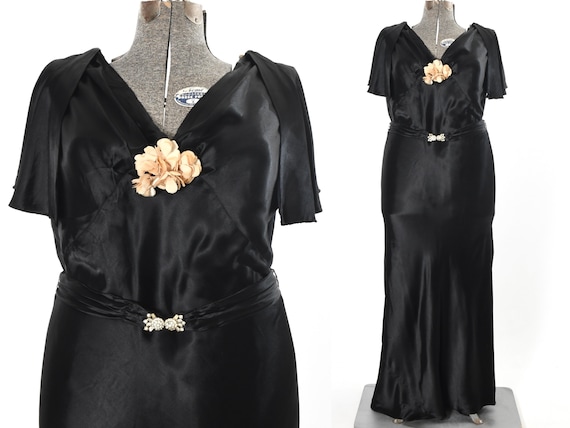 Vintage 1930s Plus Size Black Satin Caped Flutter… - image 1