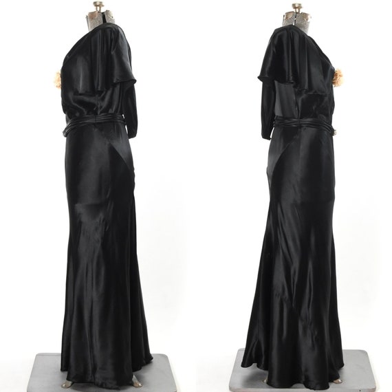 Vintage 1930s Plus Size Black Satin Caped Flutter… - image 6