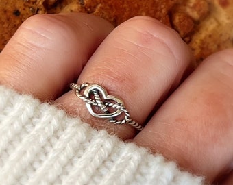 Sterling Silver Heart Infinity Rope Ring, couples ring, bdsm ring, bdsm gifts, rope ring, bondage ring, BDSM Christmas Gift,Celtic Knot Ring