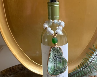 Oyster Shell Wine Bottle Stopper and Charm Set