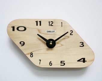 Red Parallelogram Sully Clock