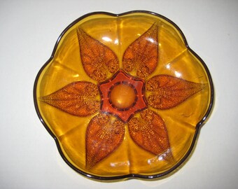 Vintage Anchor Hocking Renaissance beaded leaf amber bowl
