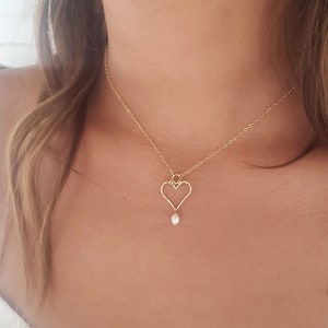 Open heart necklace gold, silver heart necklace, wire heart necklace, rose gold heart necklace, delicate pearl necklace, pearl necklace